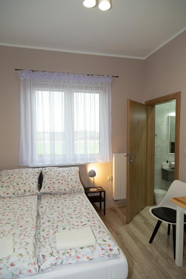 Zajazd U Elizy Czajowice Exterior foto